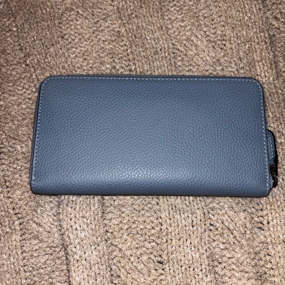 Authentic COACH Pebbled Leather Long Zip Around Wallet Slate Blue Gray EUC - Picture 5 of 9